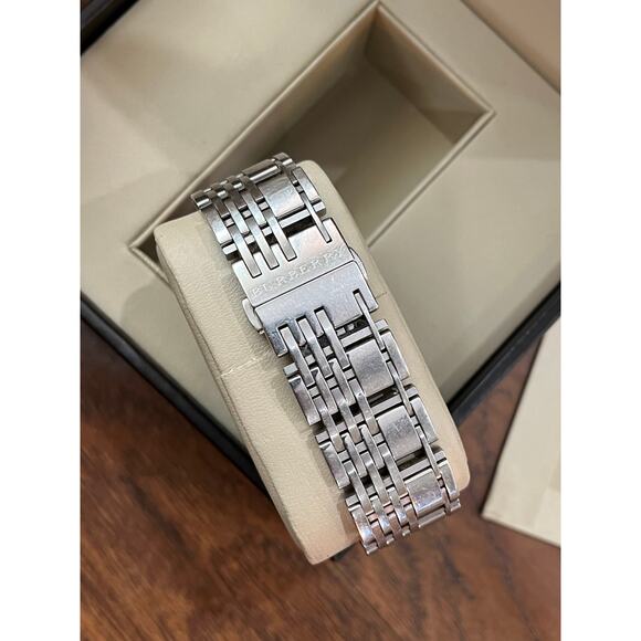 Burberry watch BU1560 Swiss UNTESTED - Picture 4 of 10